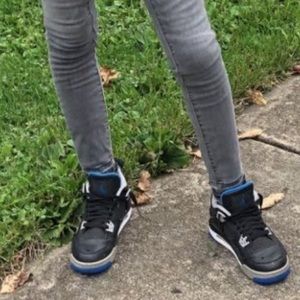 Jordan 4’s